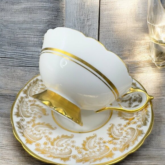 Royal Stafford Fine Porcelain China Teacup And Saucer England Heavy Gold Pattern - Picture 2 of 16